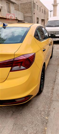 هیوندای ئەلەنترا